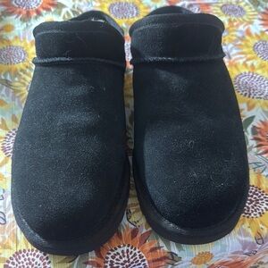 Women’s uggs